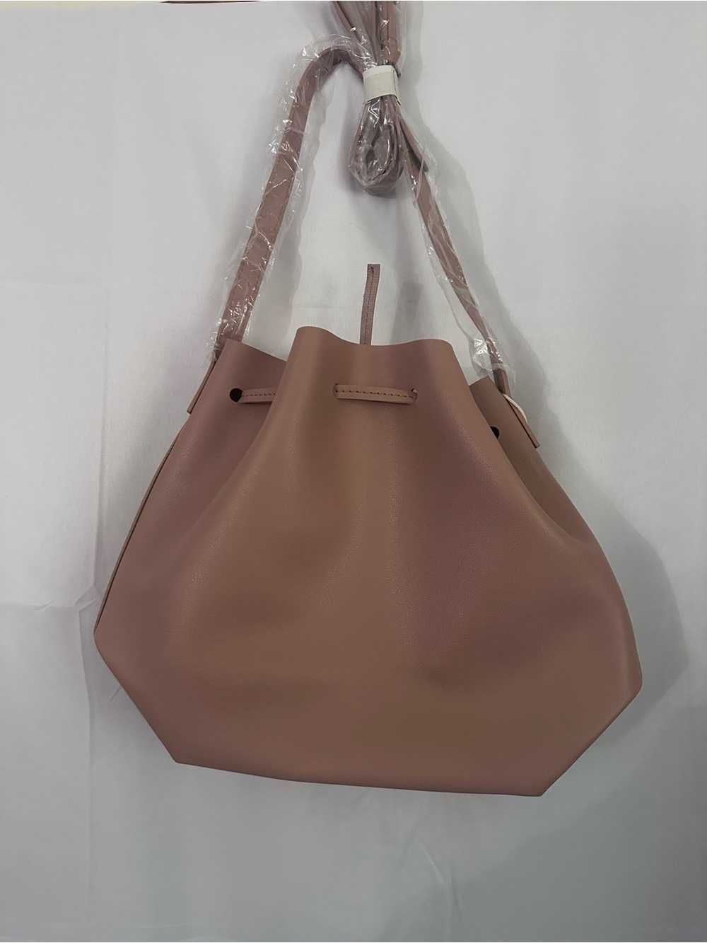 Kayla + Ava Vegan Leather bow tie bucket bag - Picture 3 of 3